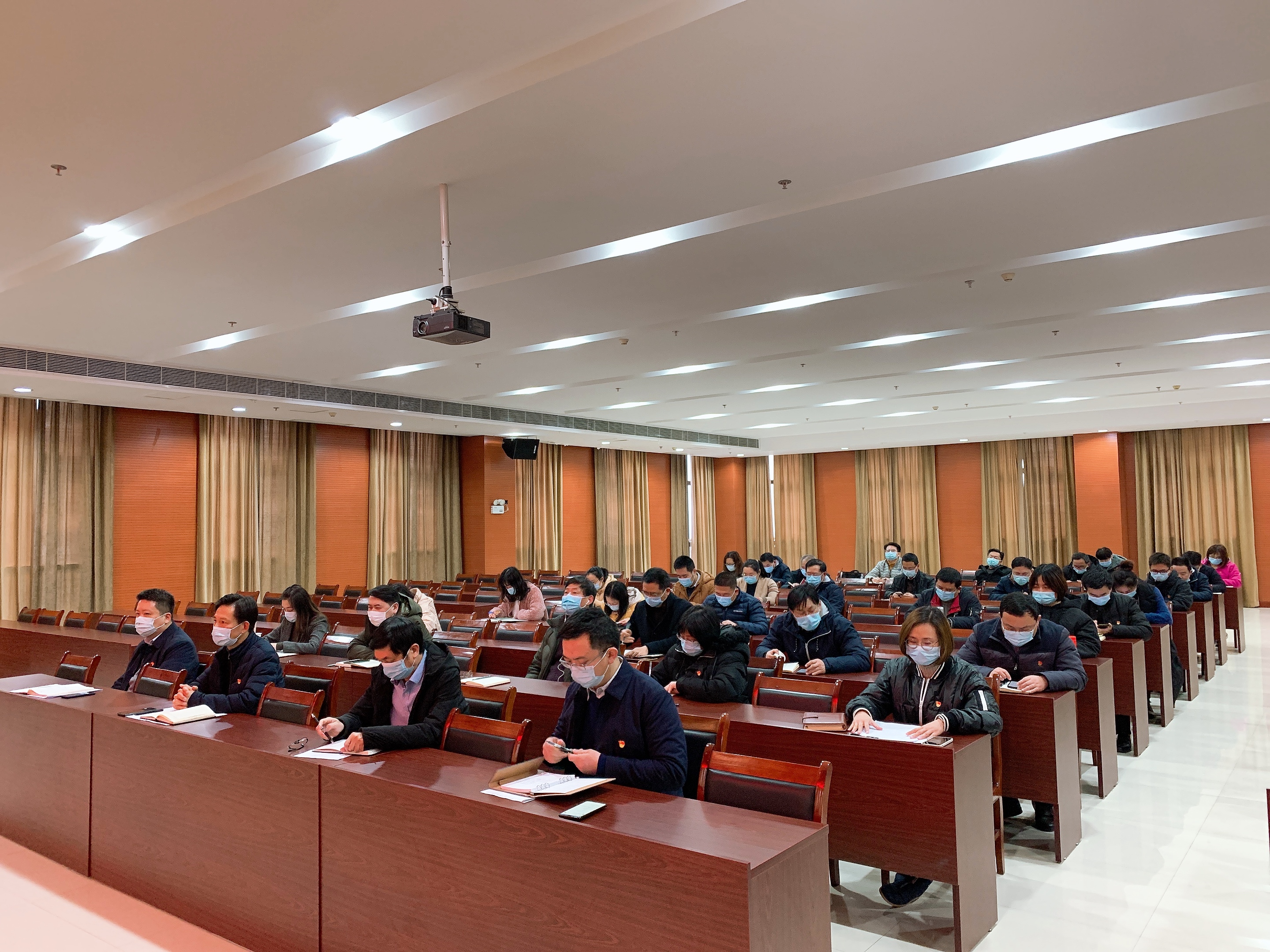 �ǿ��ۺ������������